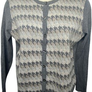 Croft & Barrow Geometric Print Sweater PS Light Gray Tan Button Down Casual
